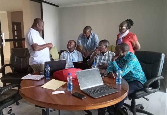 Generating Laboratory Intelligence from GIS Laboratory Mapping and Data Analysis in Burundi